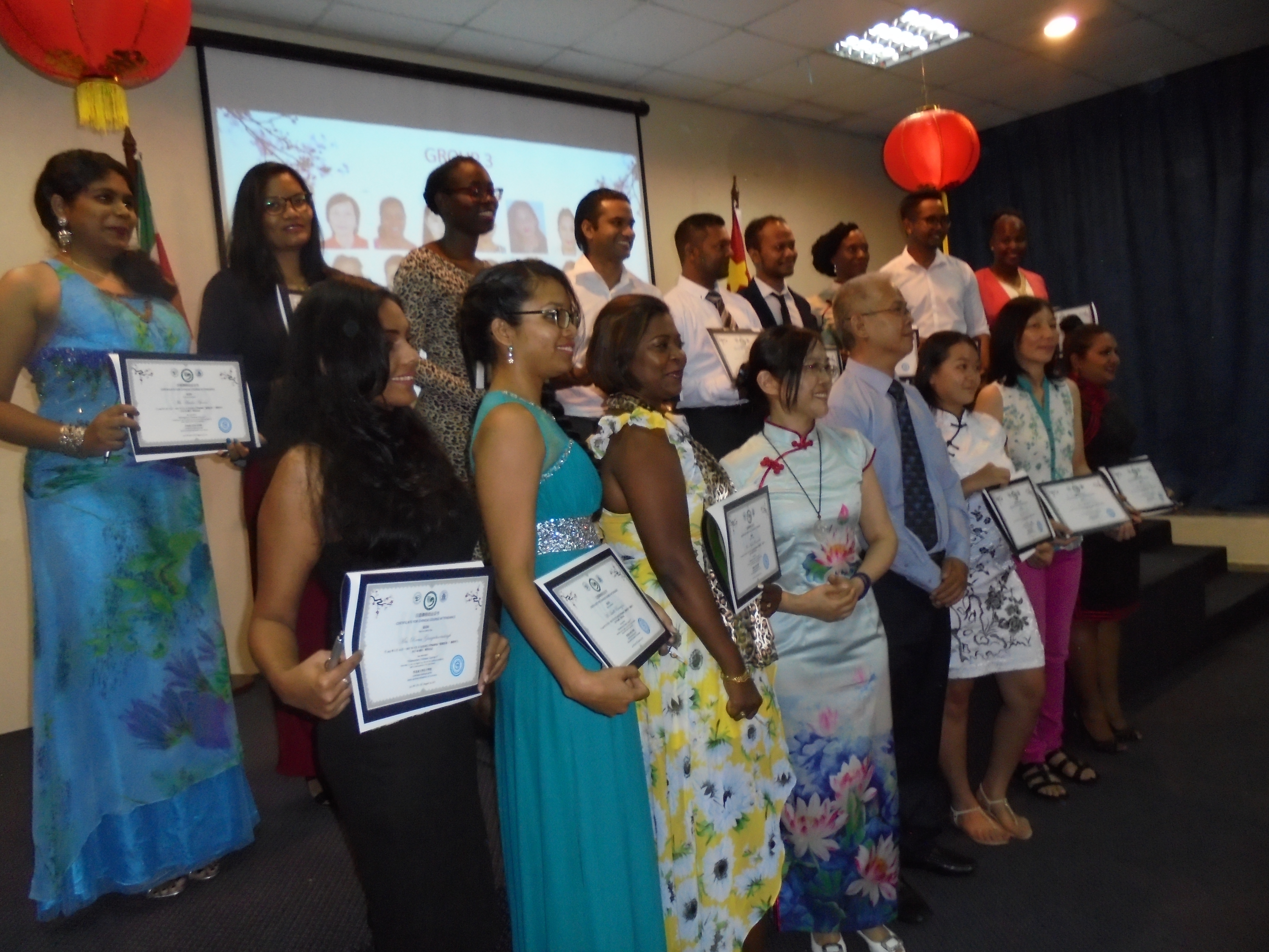 Suriname Kort: Eerste lichting Confucius Instituut