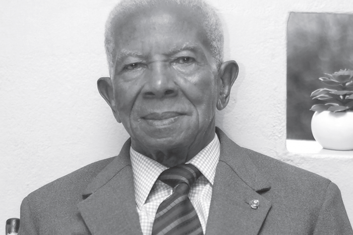 Memre: Emile Linus Alfred Wijntuin