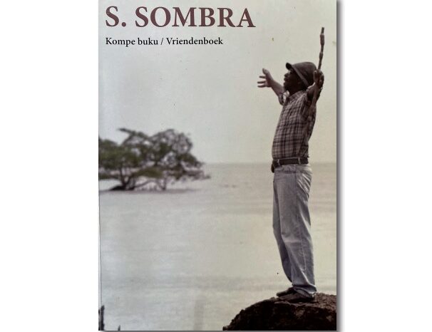 Boekrecensie: S. Sombra, Kompe buku/Vriendenboek